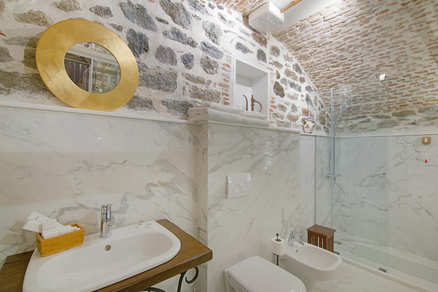 Hani I Pazarit Boutique Hotel Корча Екстериор снимка