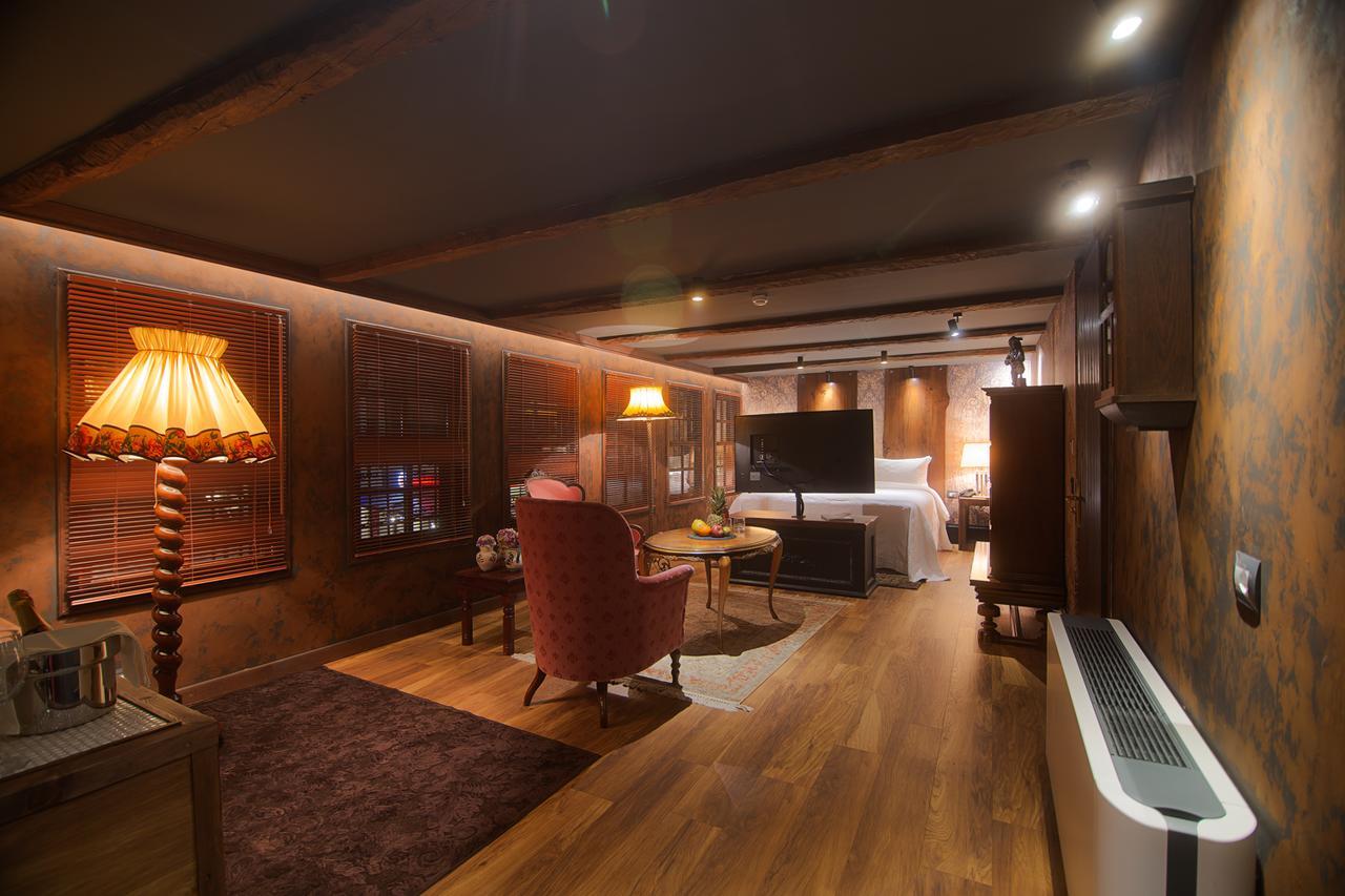 Hani I Pazarit Boutique Hotel Корча Екстериор снимка
