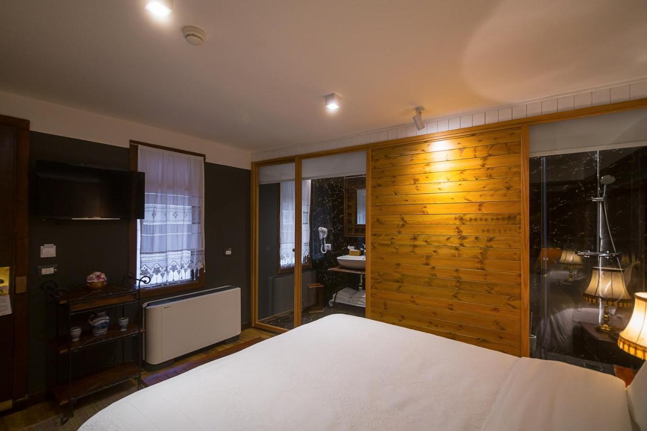 Hani I Pazarit Boutique Hotel Корча Екстериор снимка